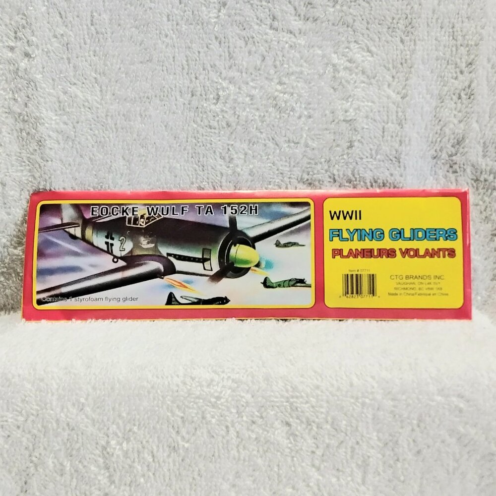 Sealed 5/$20 WWII Flying Eocke Wulf TA 152H Glider by CTG Brands Inc.!!